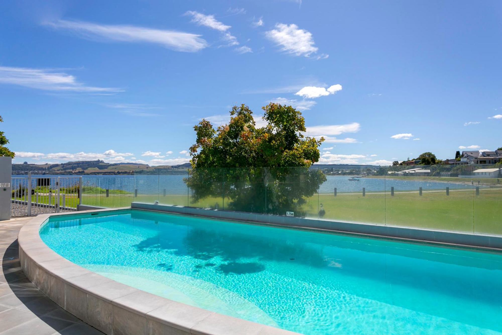 Waimahana Apartments Lago Lago Taupo Exterior foto